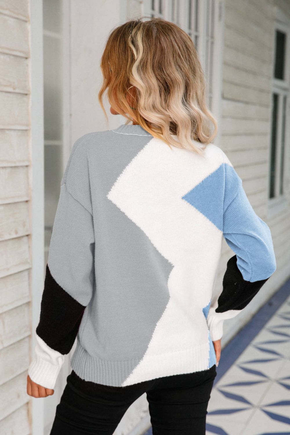 Color Block Ribbed Trim Round Neck Sweater