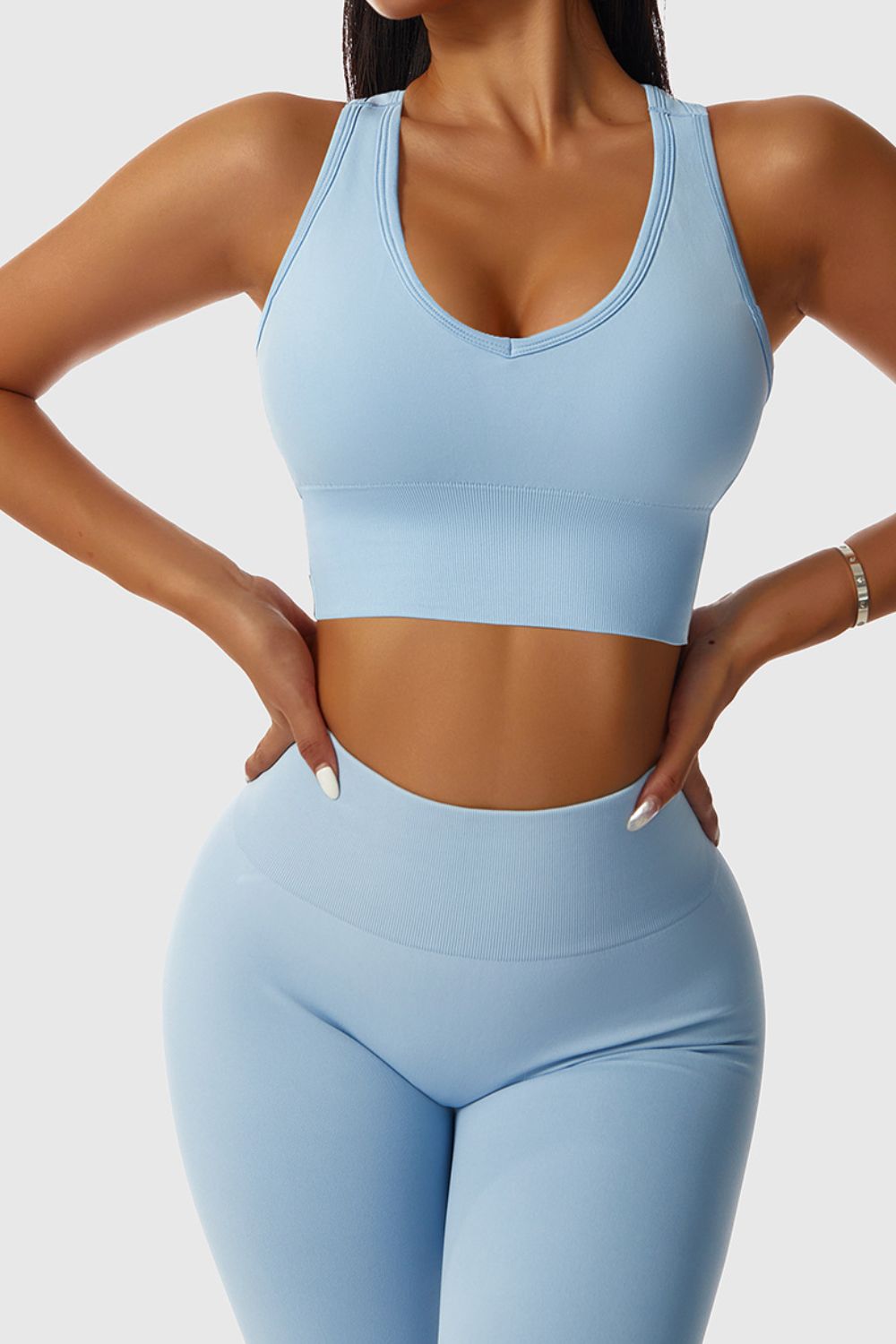 Breathable Sports Bra and Elastic Waistband Leggings Set