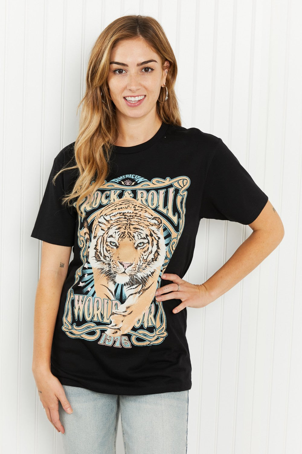 Lotus Fashion Rock & Roll World Tour 1976 Graphic Tee