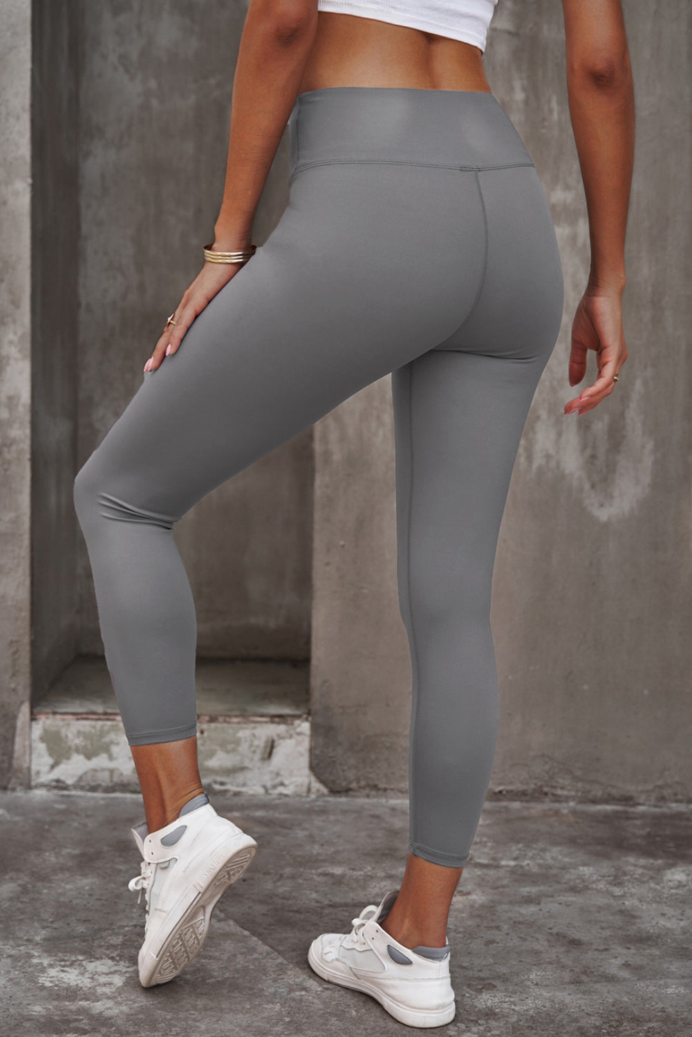 Crisscross Cropped Yoga Leggings