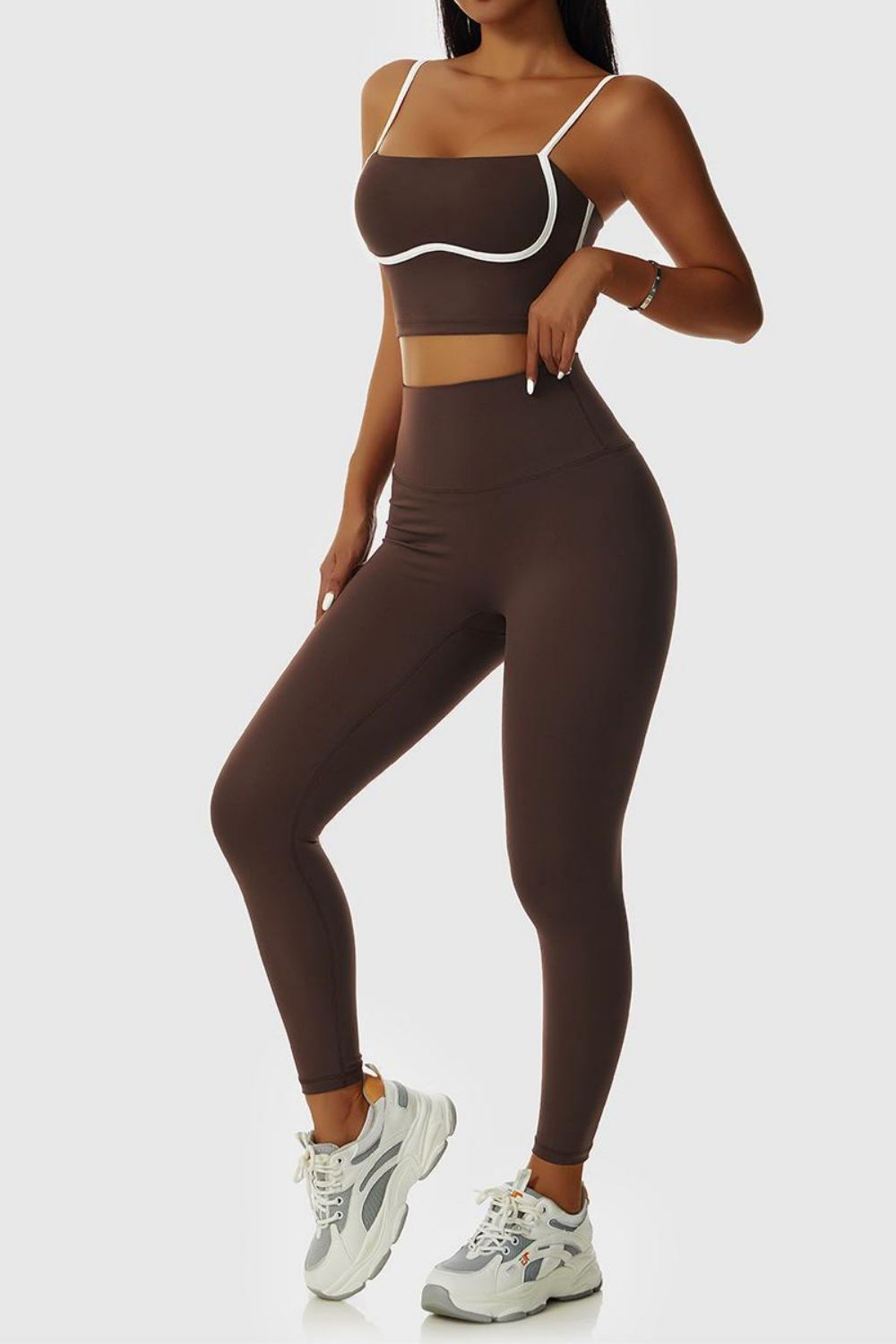 Contrast Sports Bra and Leggings Set
