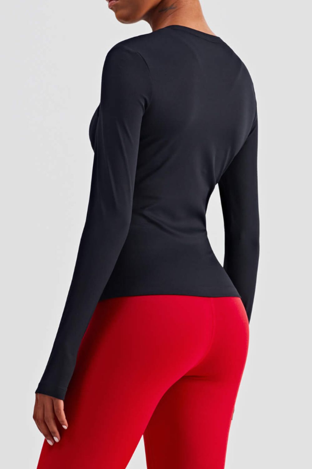 Round Neck Thumbhole Sleeve Sports Top