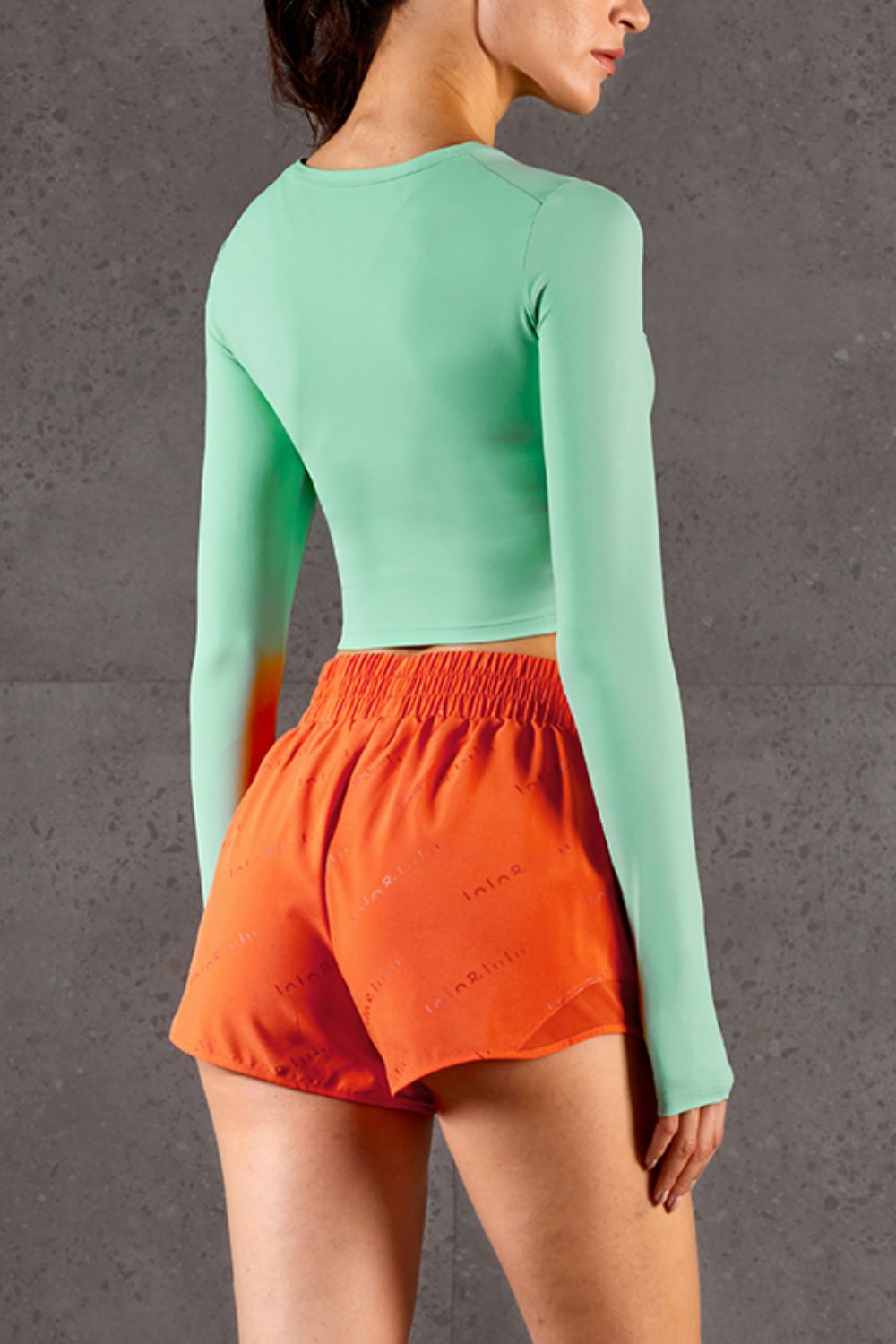Breathable Cropped Long Sleeve Sports Top