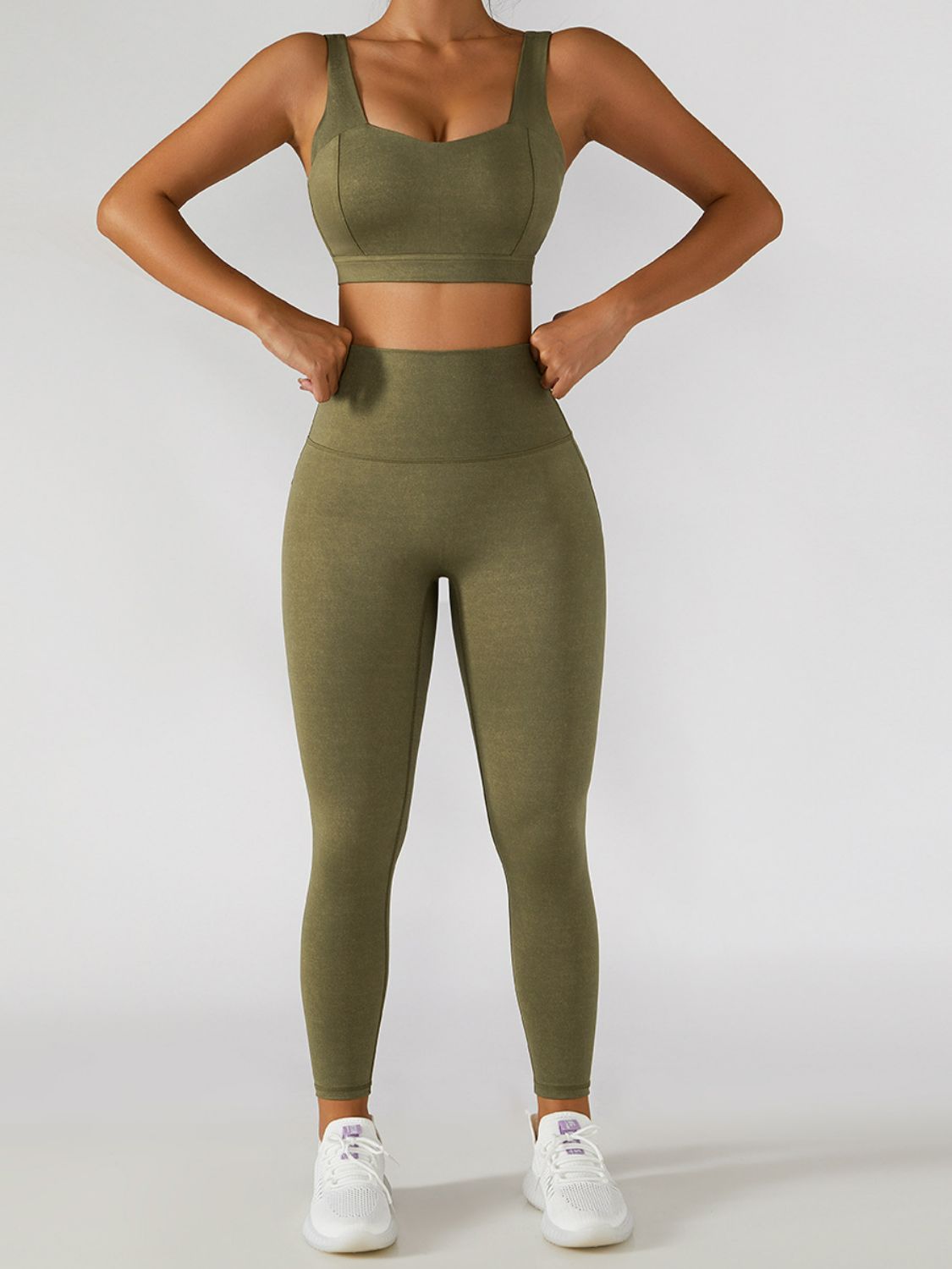 Elastic Waistband Cropped Sports Leggings