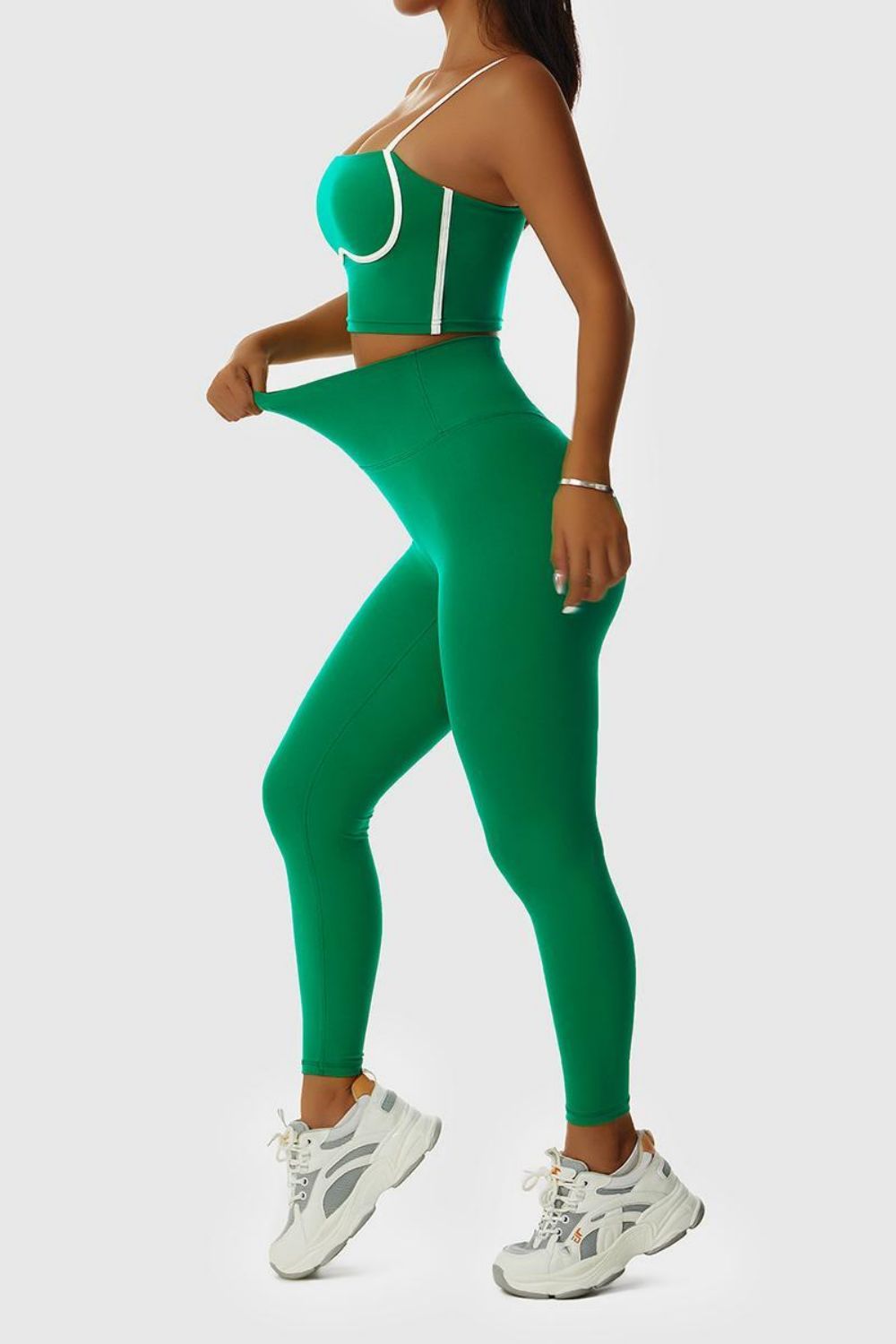 Contrast Sports Bra and Leggings Set